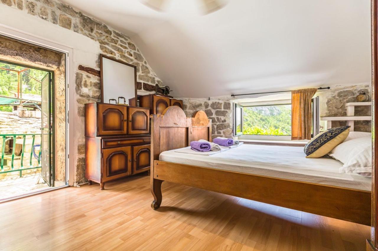 Mini Stone House Villa Omis Ngoại thất bức ảnh