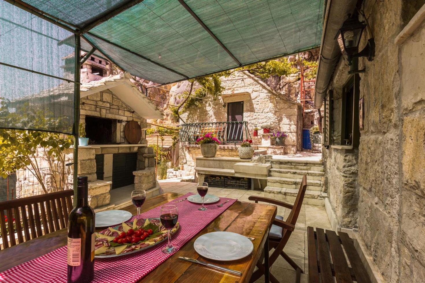 Mini Stone House Villa Omis Ngoại thất bức ảnh